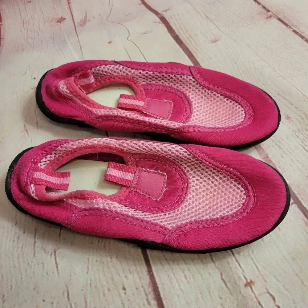 Water shoes 12/1